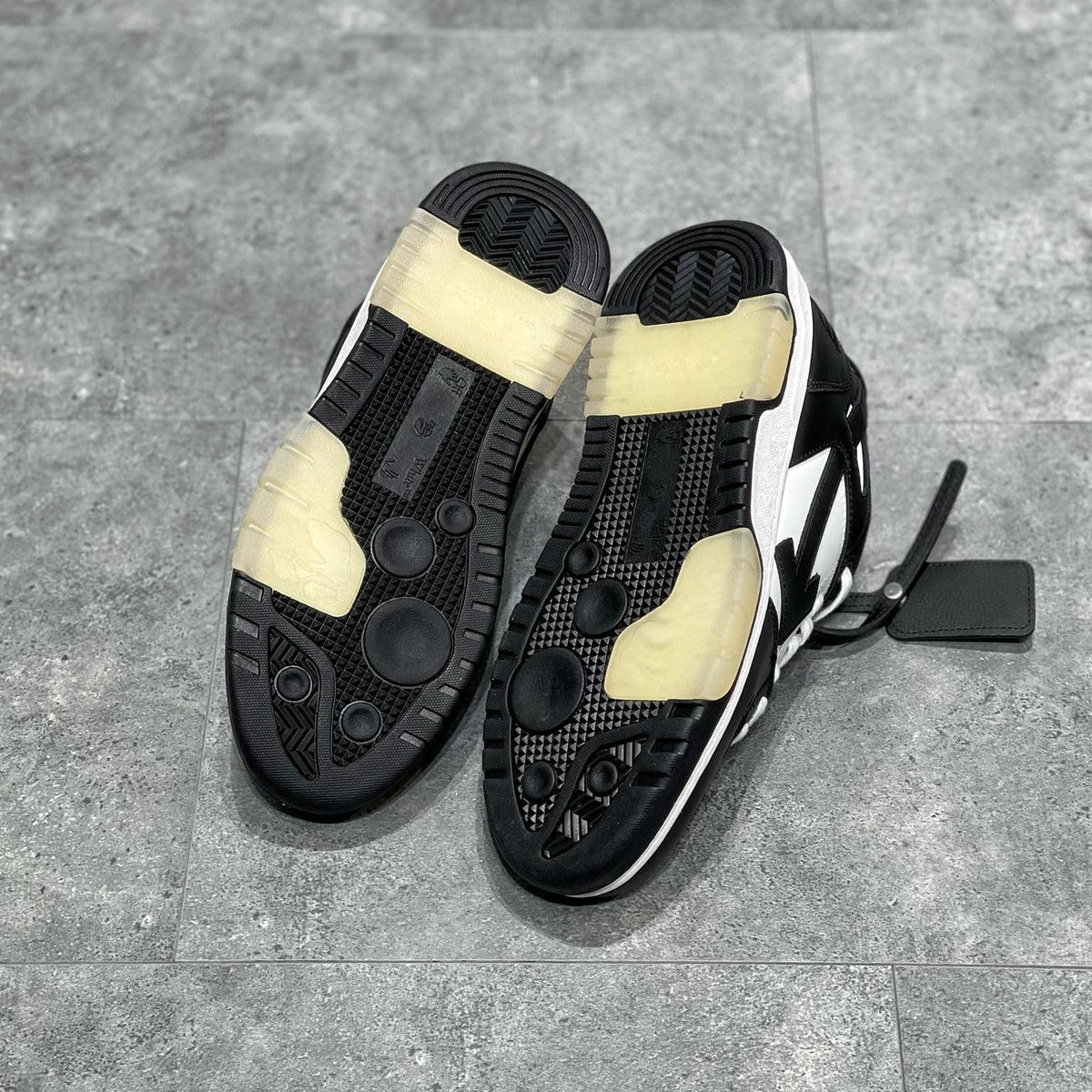 OFF W OUT OF OFFICE SNEAKERS