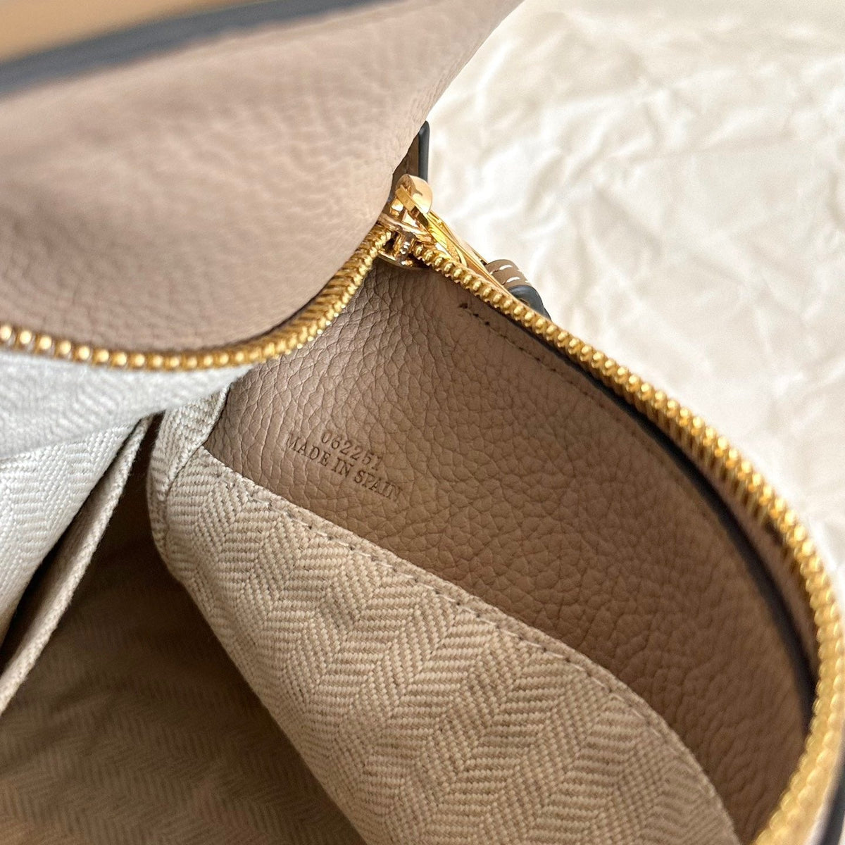 LOEW SMALL PUZZLE EDGE BAG