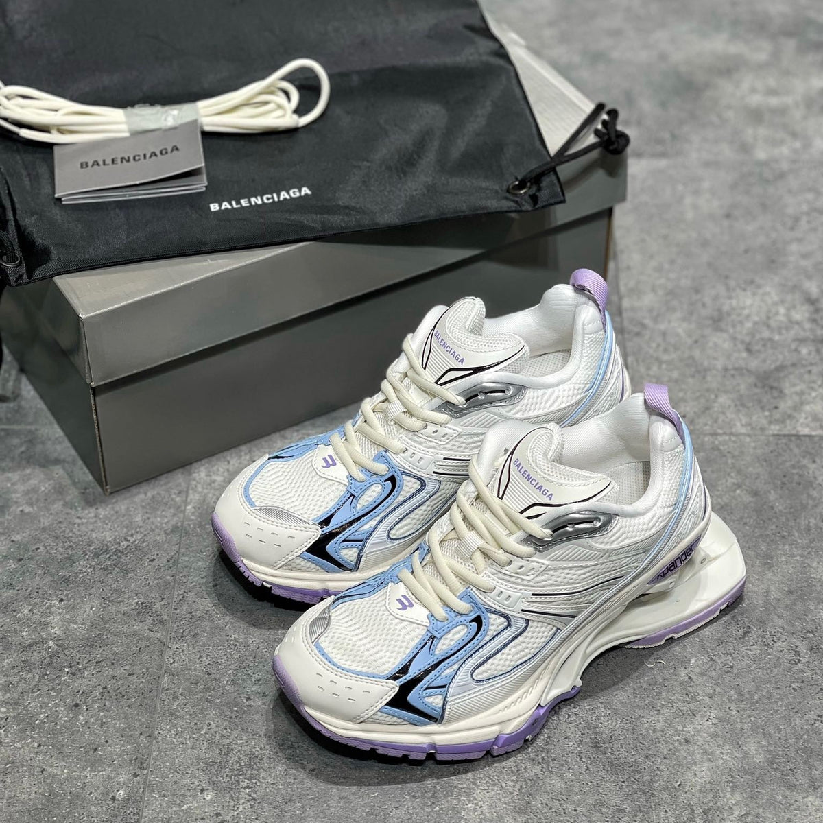 BAL X-PANDER TRAINERS