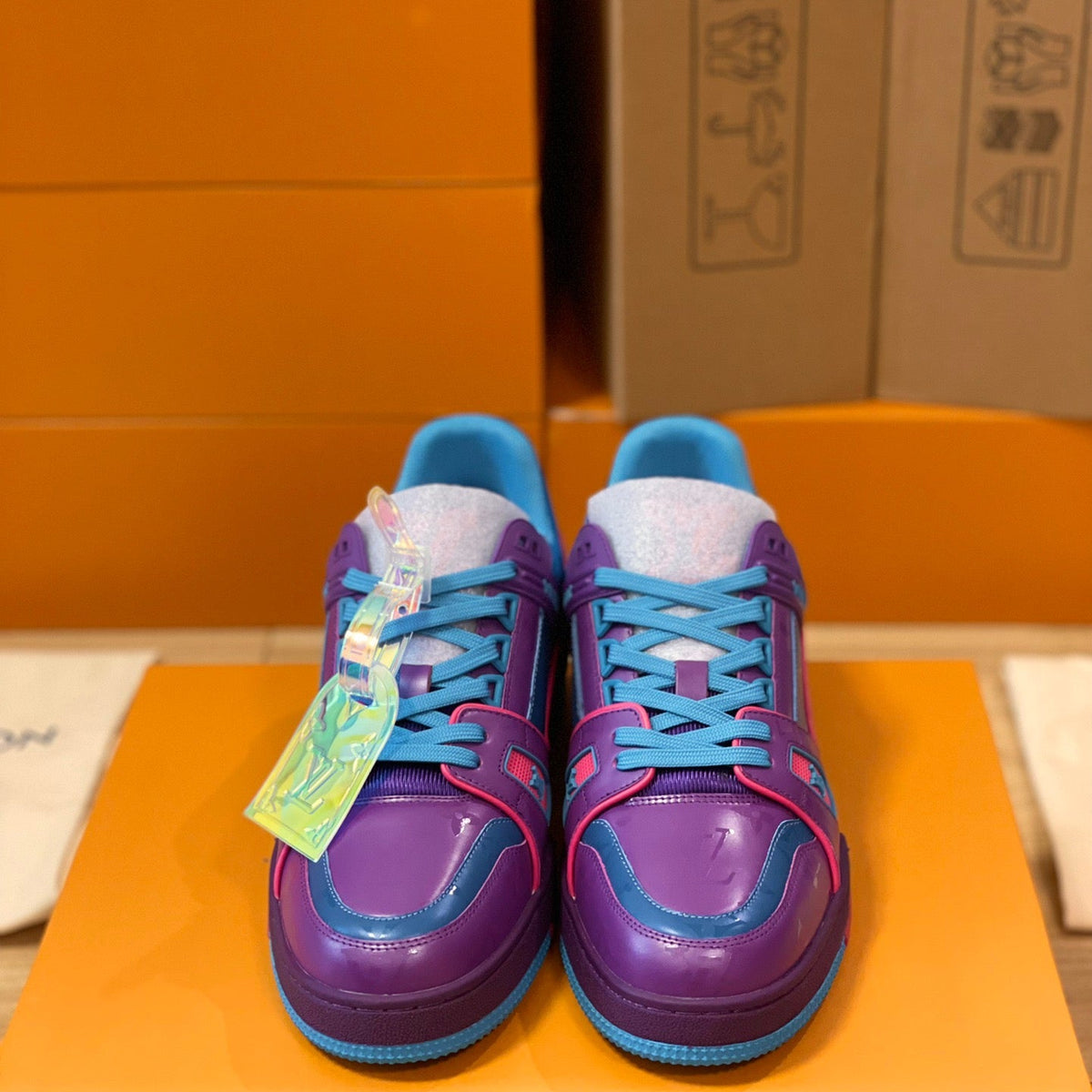LOU TRAINERS