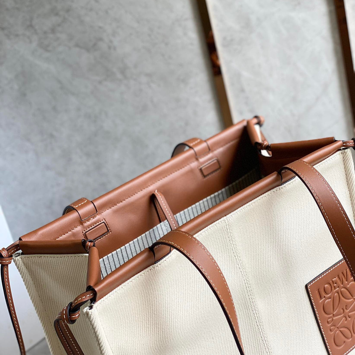 LOEW CUSHION TOTE BAG