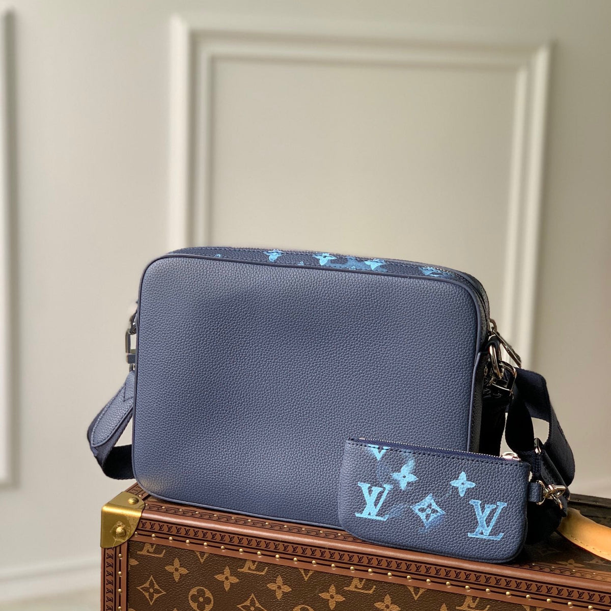 LOU TRIO MESSENGER BAG