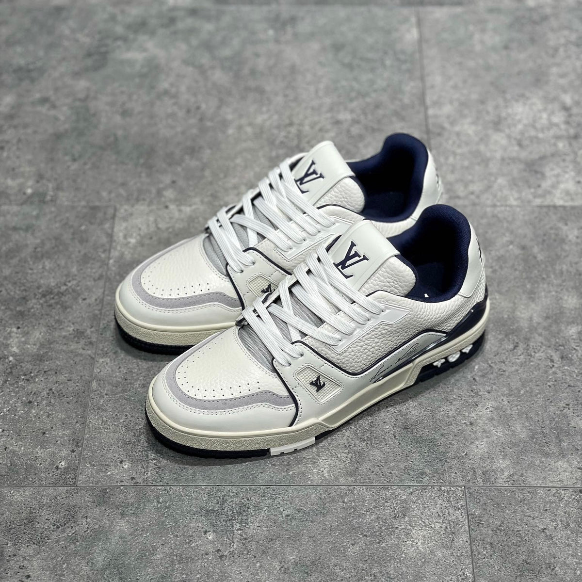 LOU TRAINERS