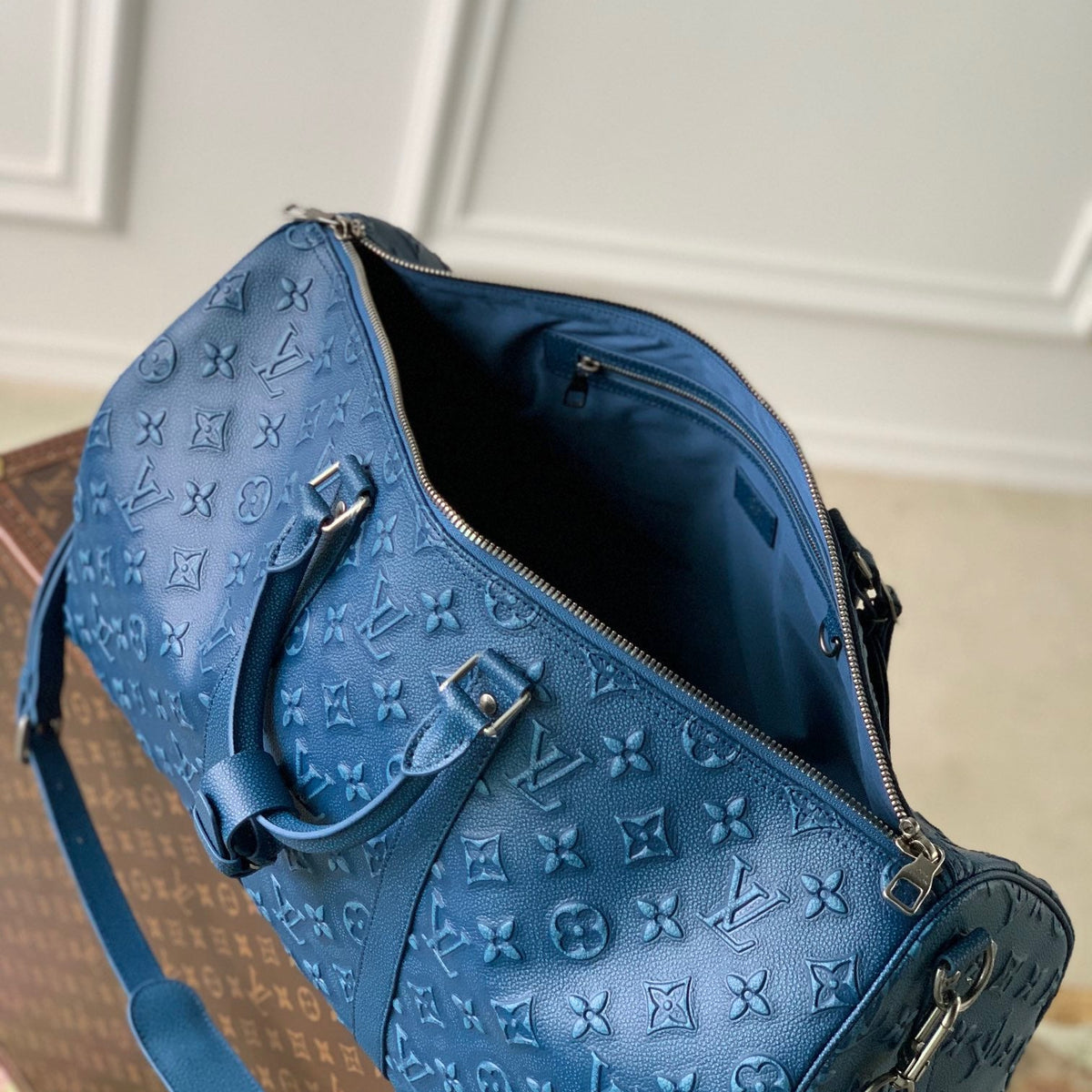LOU KEEPALL BANDOULIÈRE 50 BAG
