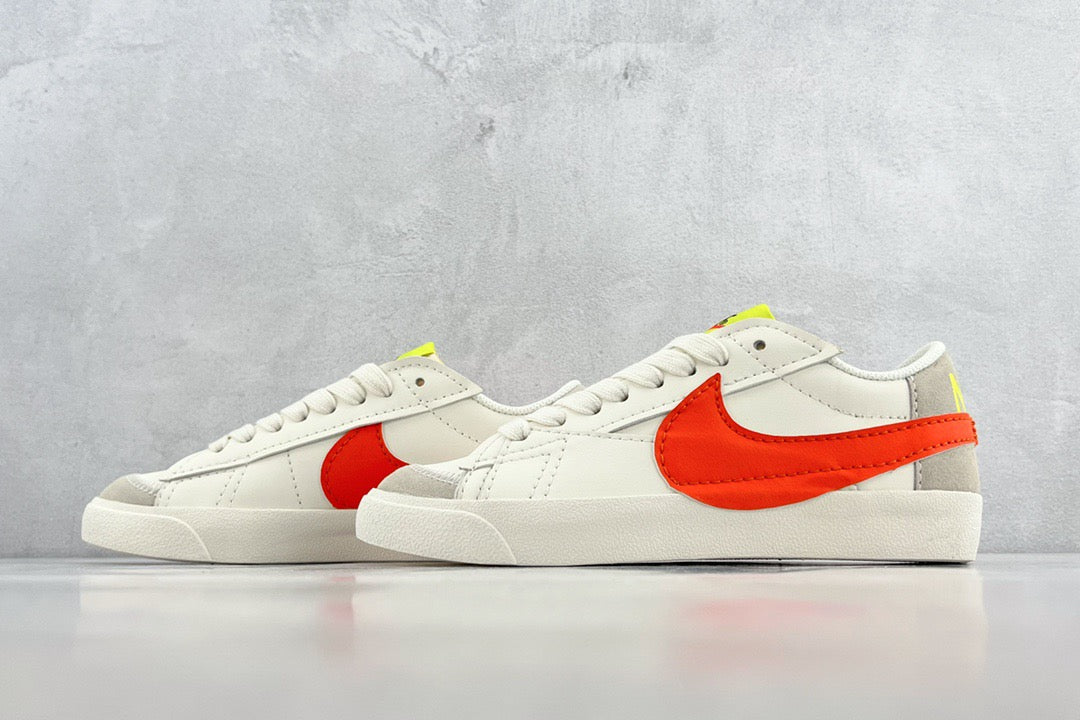 NIKE BLAZER LOW SWOOSH