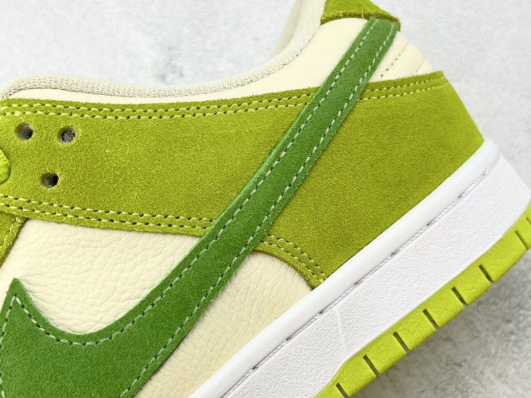 DUNK LOW GREEN APPLE