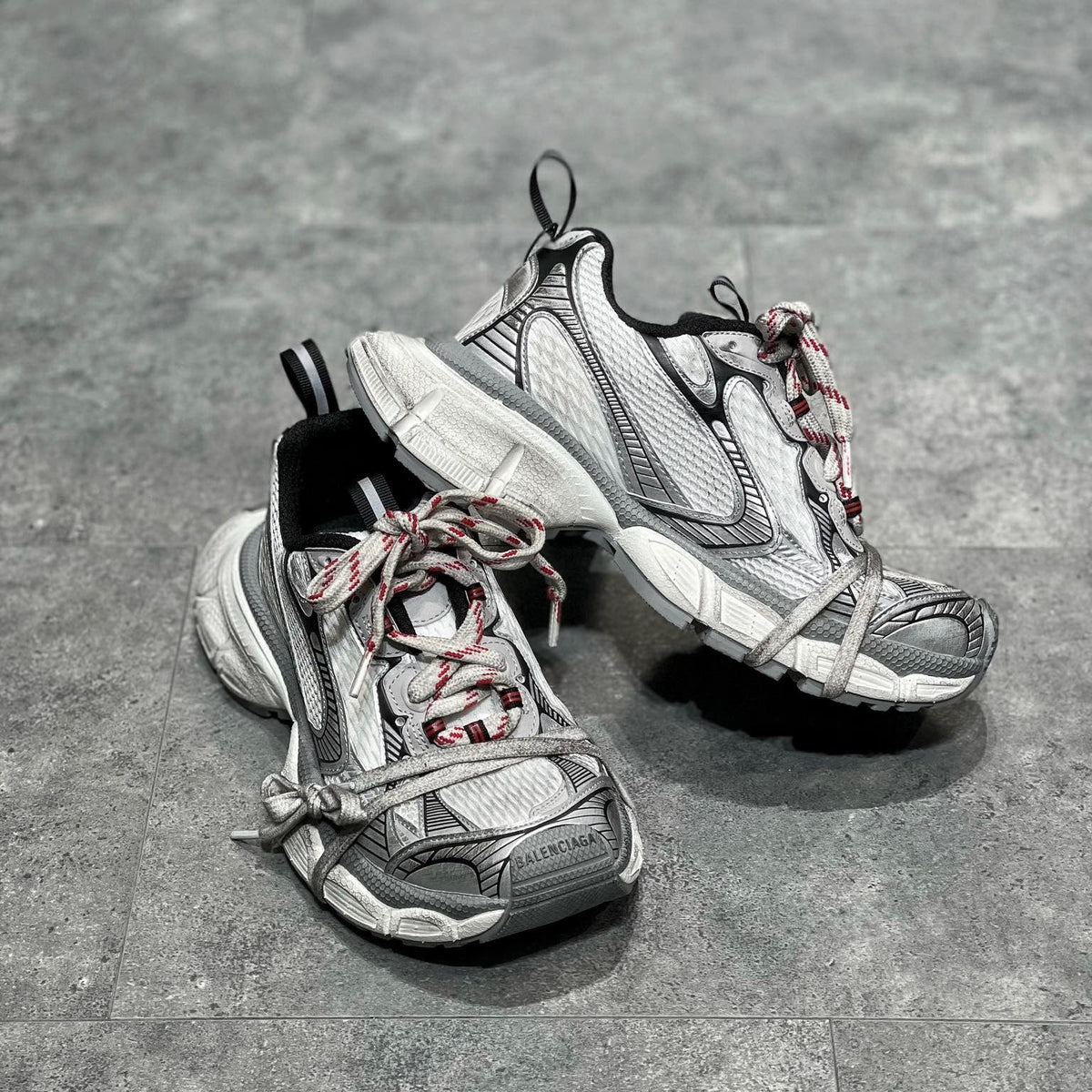 BAL 3XL TRAINERS