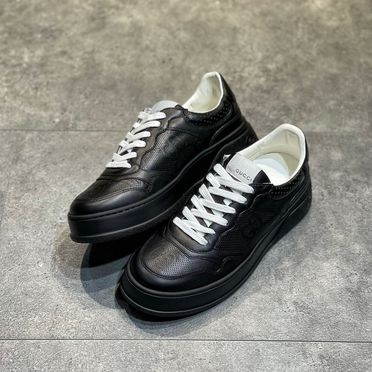 GG EMBOSSED SNEAKER