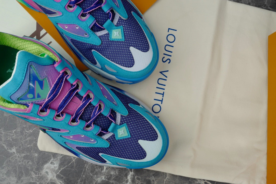 LOU RUNNER TATIC