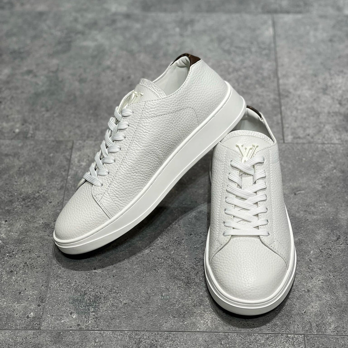 LOU RESORT TRAINERS