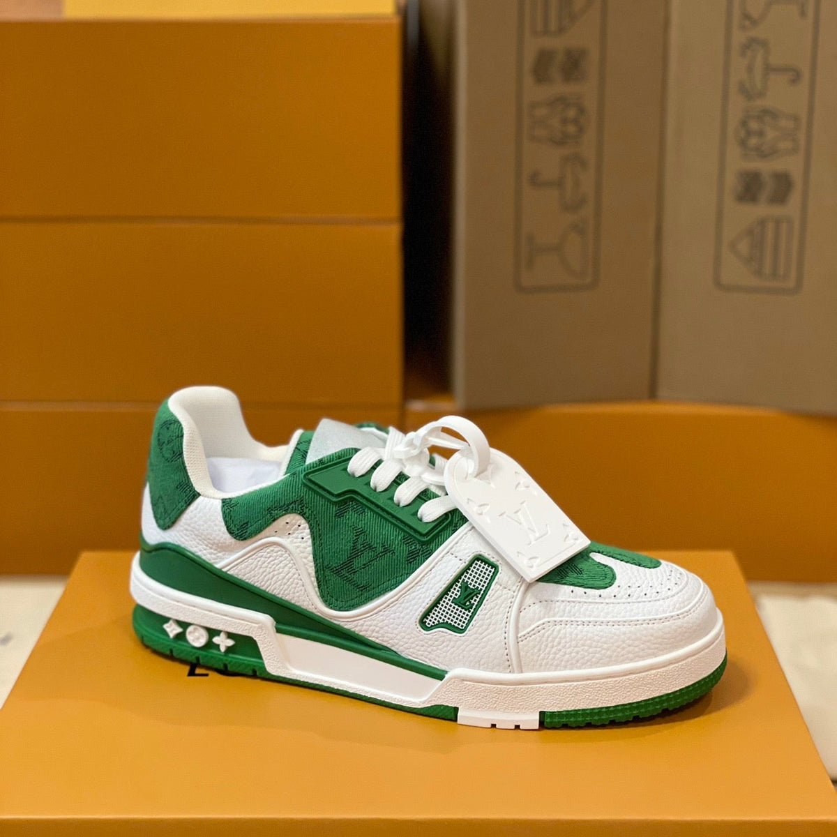 LOU TRAINERS