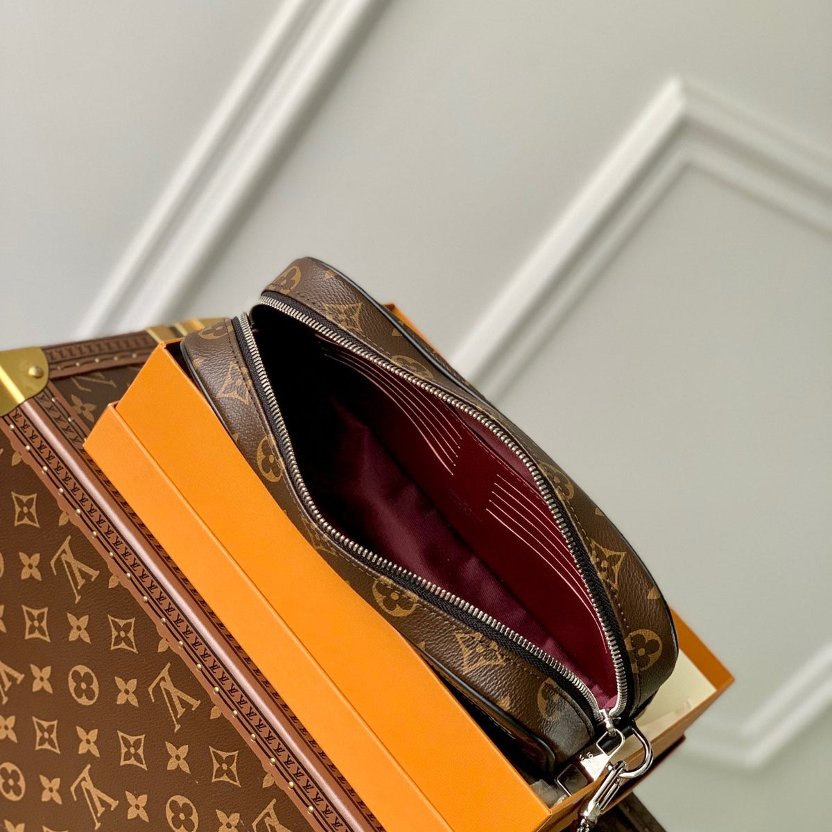 LOU POCHETTE KASAI