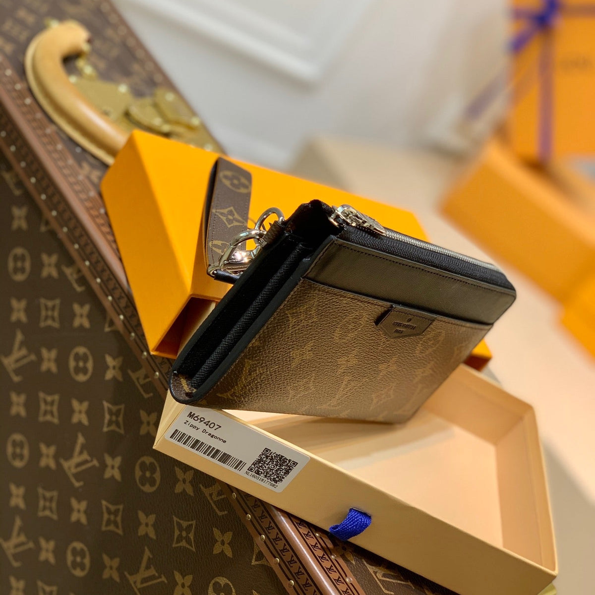 LOU ZIPPY DRAGONNE WALLET