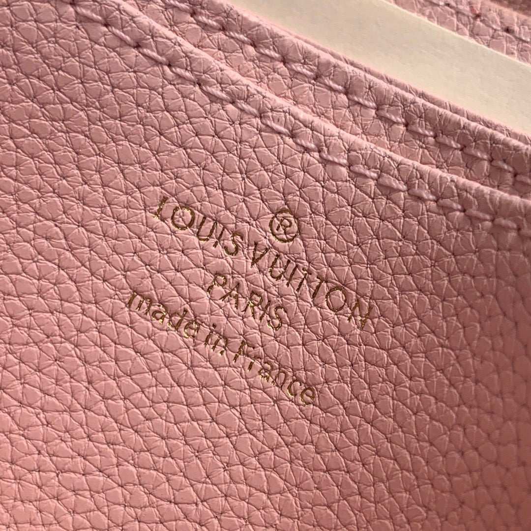 LOU SARAH WALLET