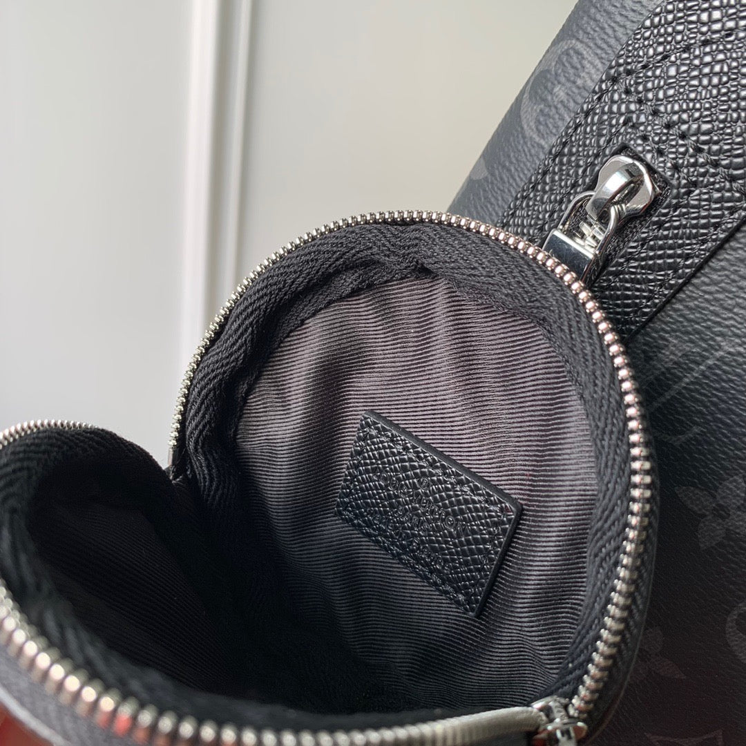 LOU DUO SLING BAG