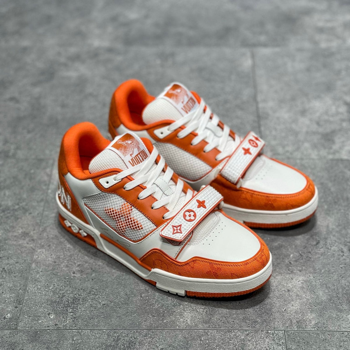 LOU TRAINERS