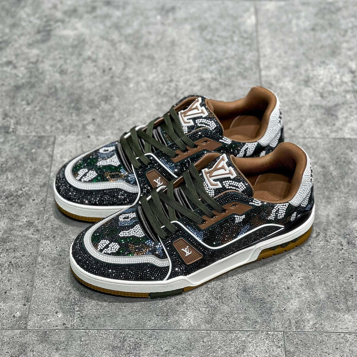 LOU TRAINERS