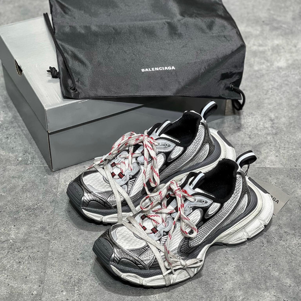 BAL 3XL TRAINERS
