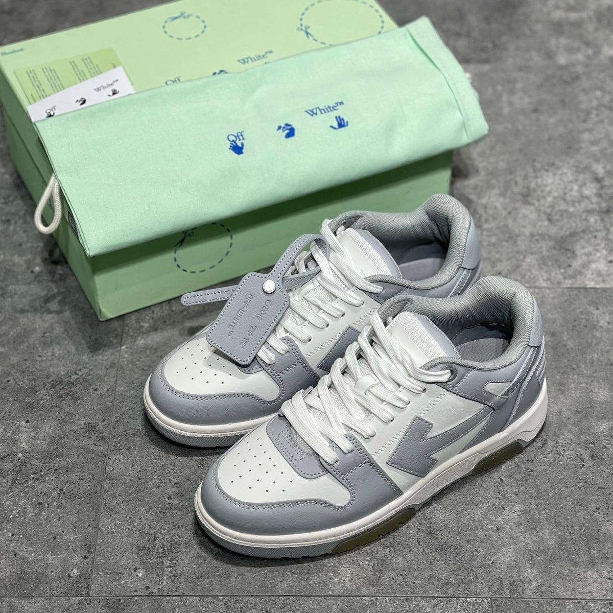 OFF W OUT OF OFFICE SNEAKERS