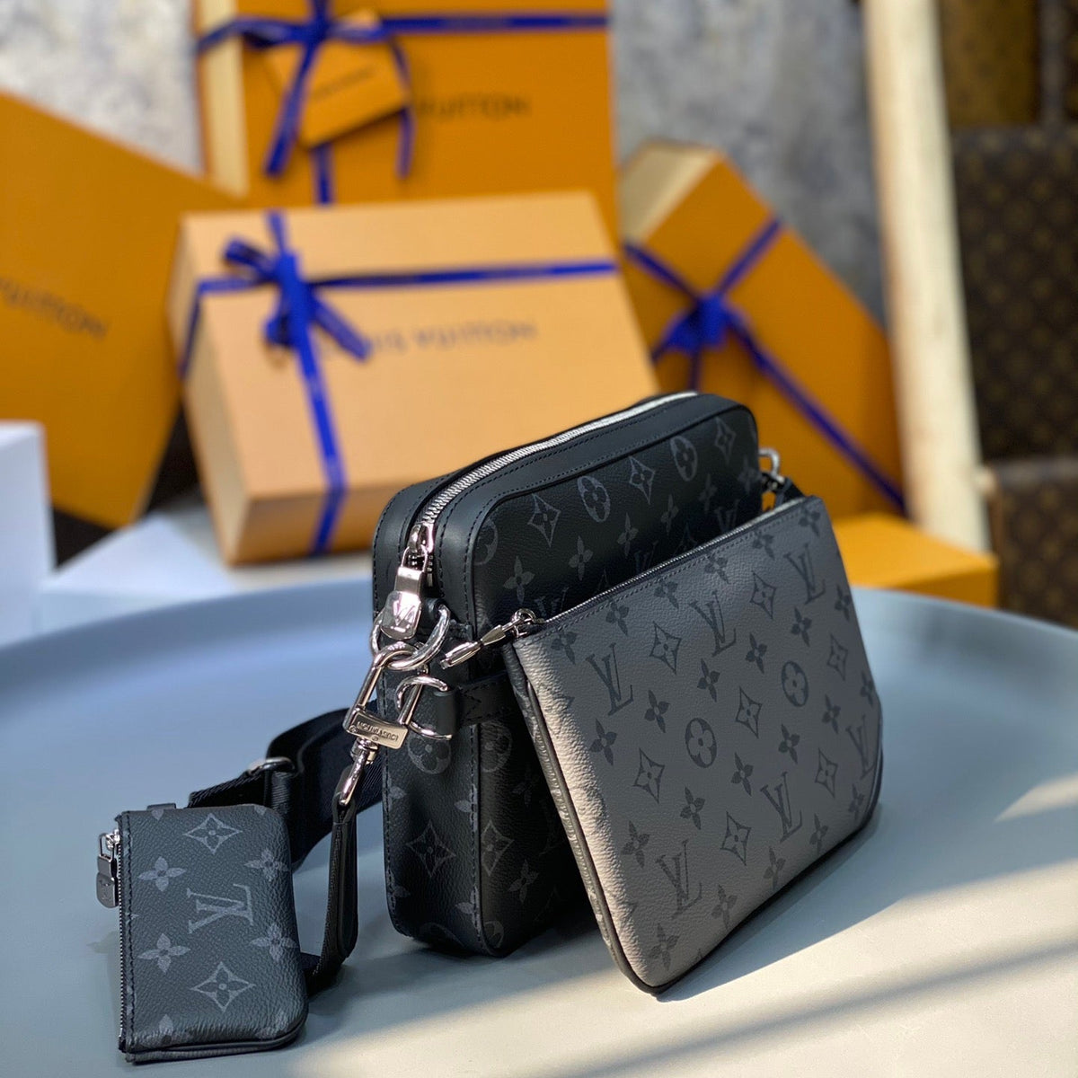 LOU TRIO MESSENGER BAG