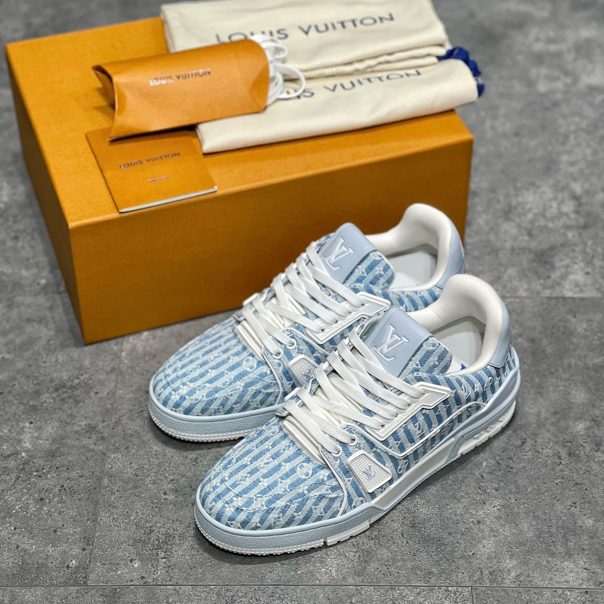 LOU TRAINERS