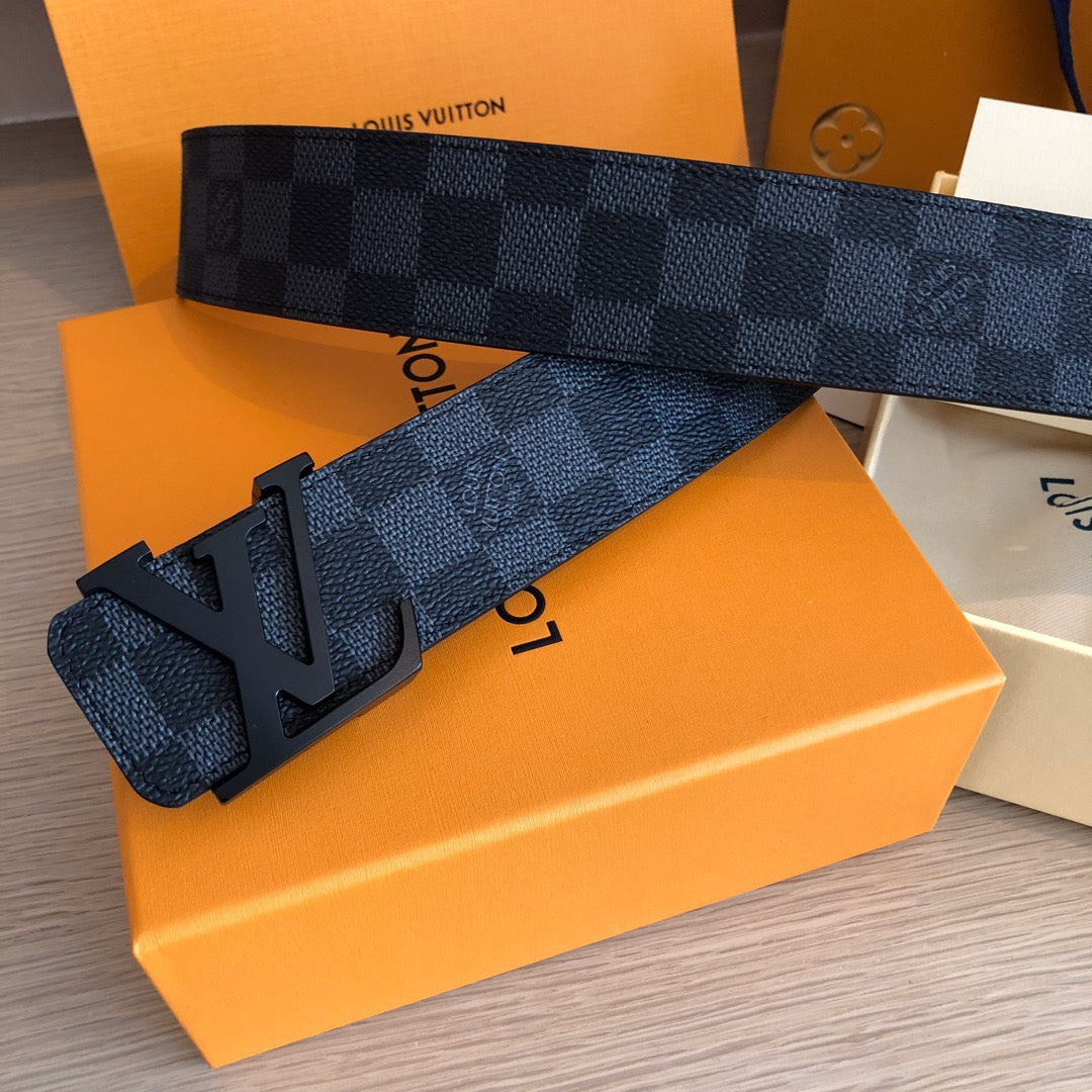 LOU INITIALS 40MM MATTE BLACK BELT