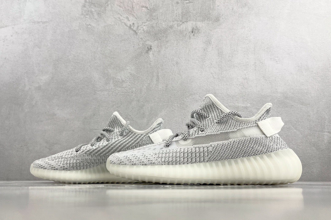 YEEZY BOOST 350 V2