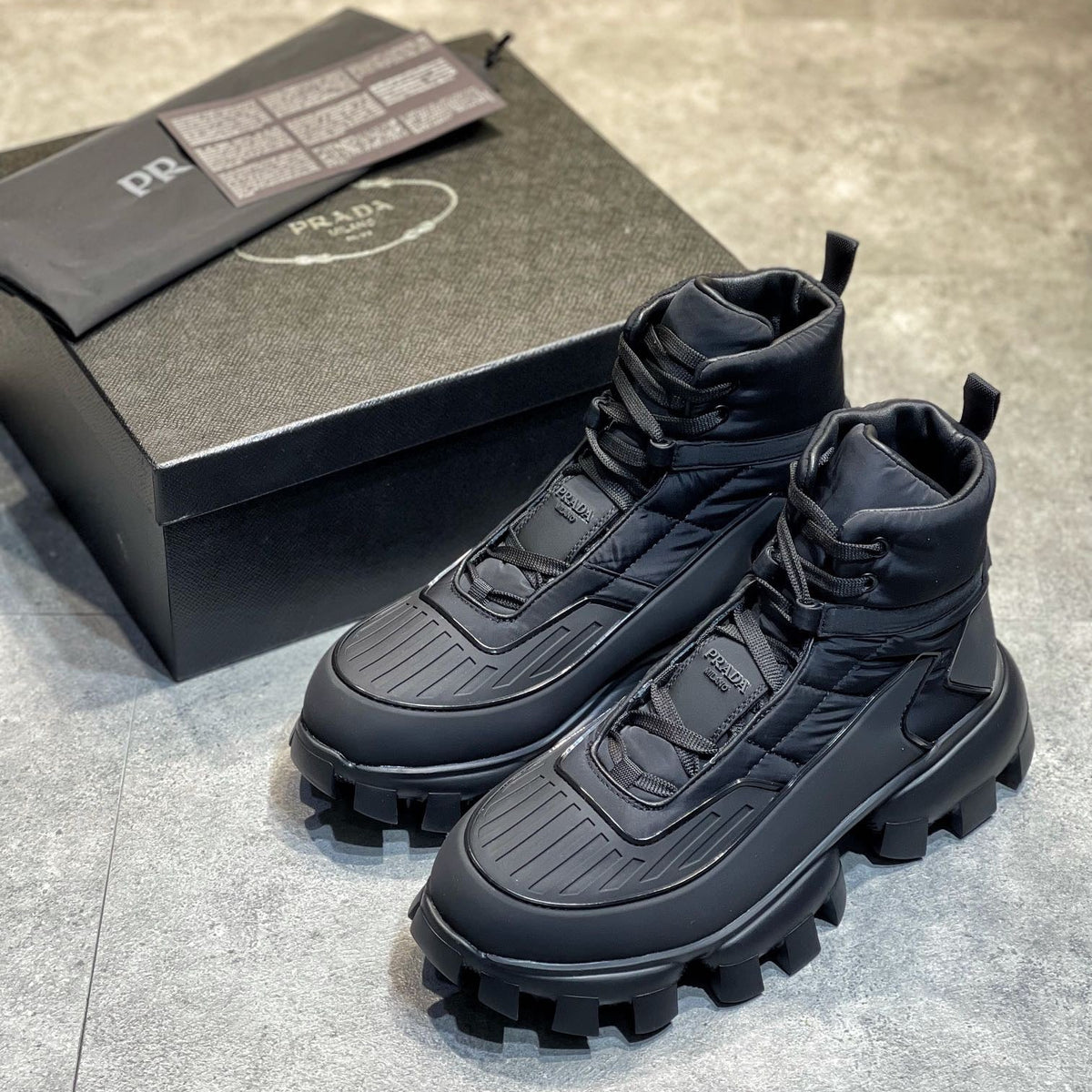 PD CLOUDBUST THUNDER SNEAKER