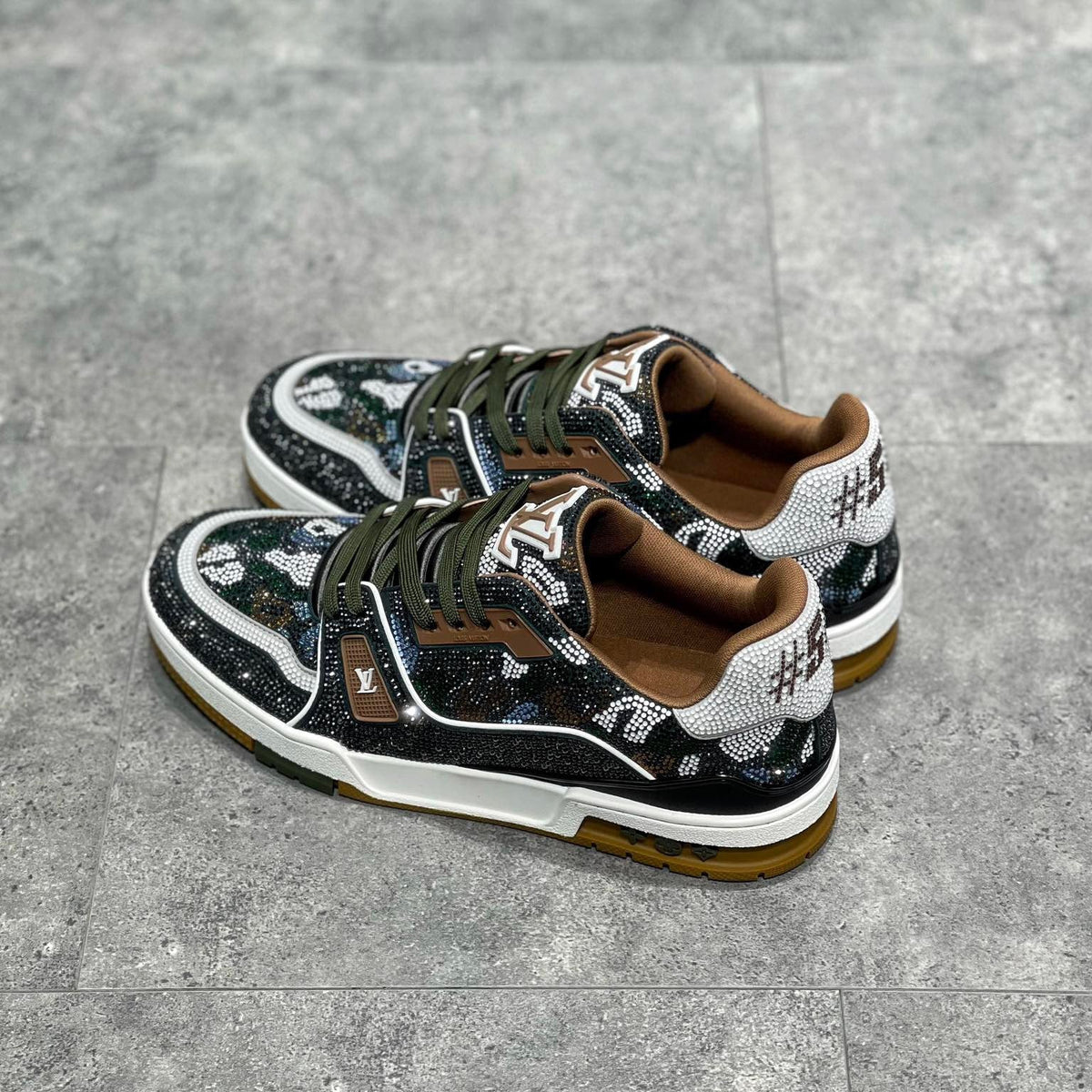 LOU TRAINERS