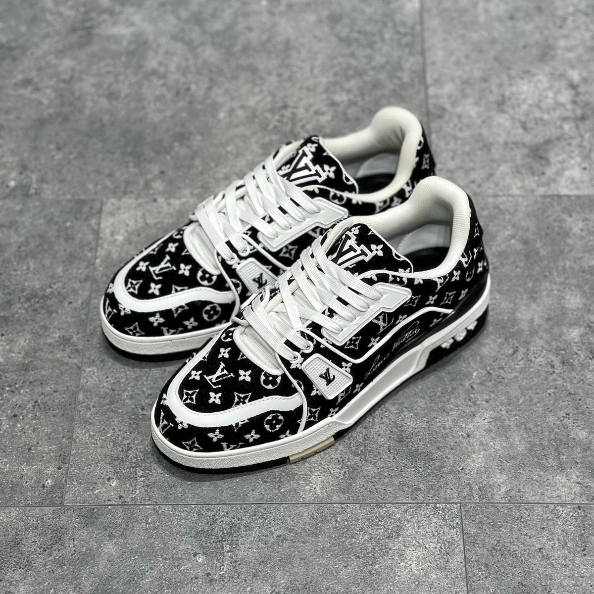 LOU TRAINERS