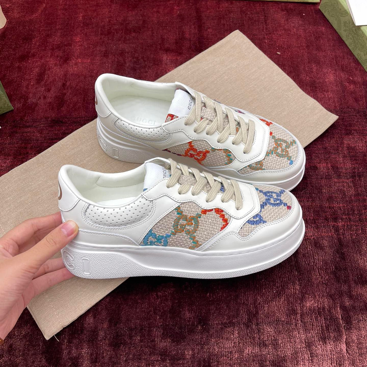 GG SUPREME TRAINERS