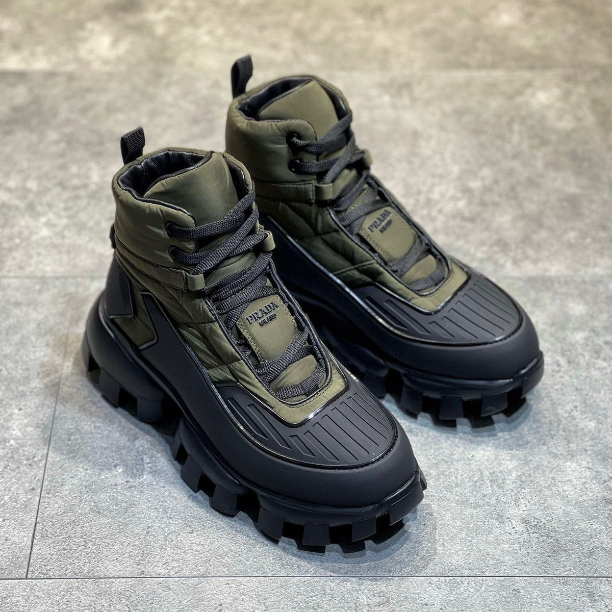 PD CLOUDBUST THUNDER SNEAKER