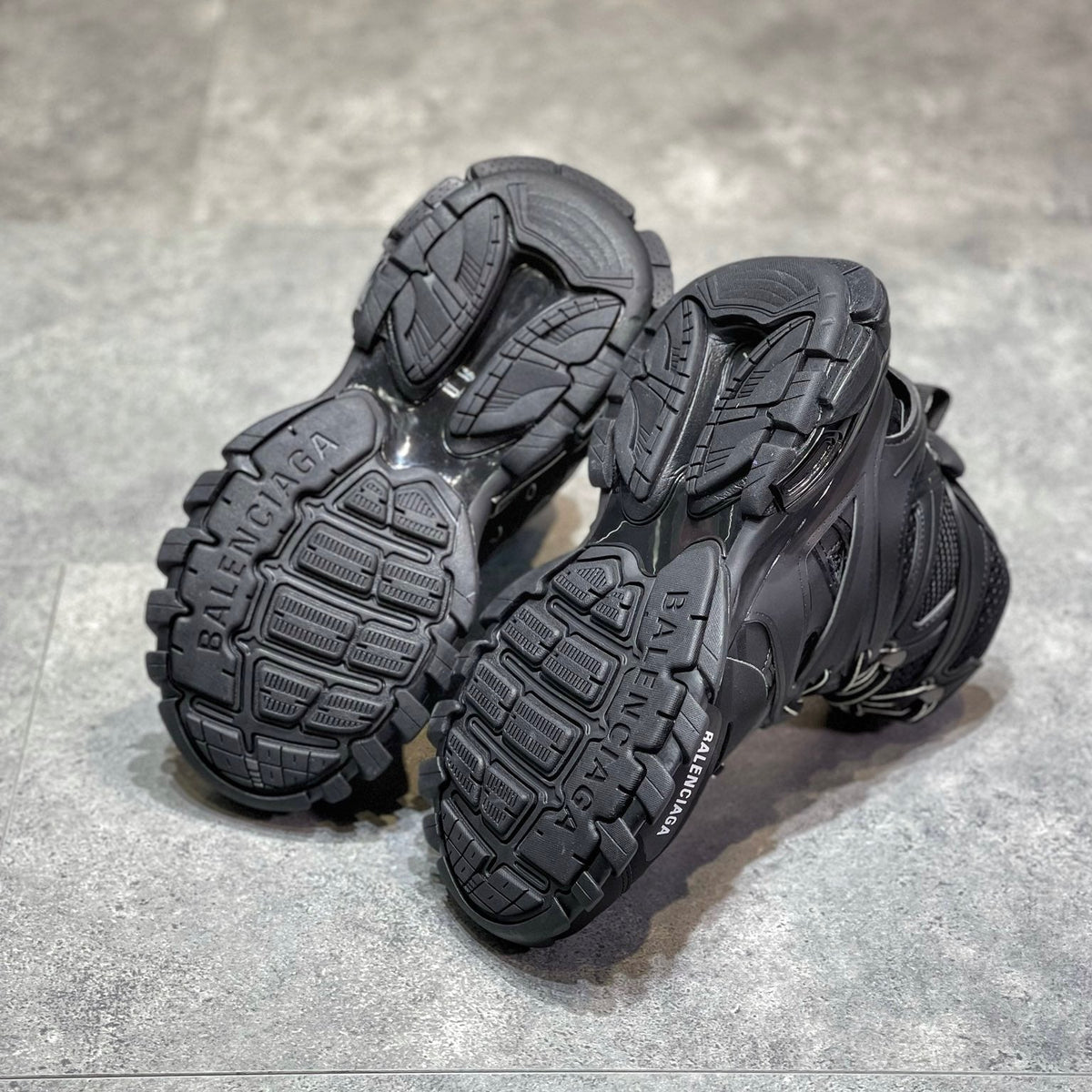BAL TRACK HIGH HIKE SNEAKER