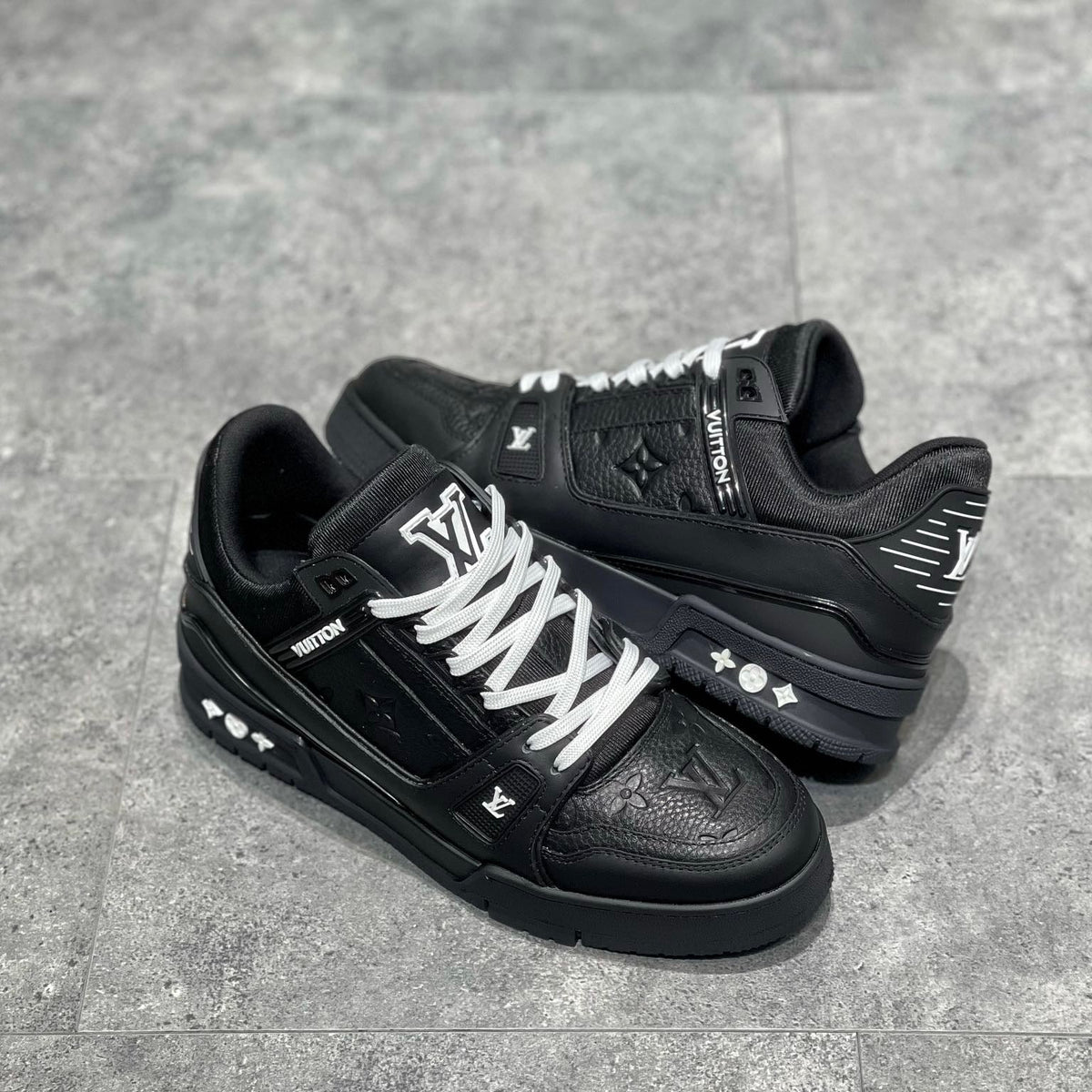 LOU TRAINERS