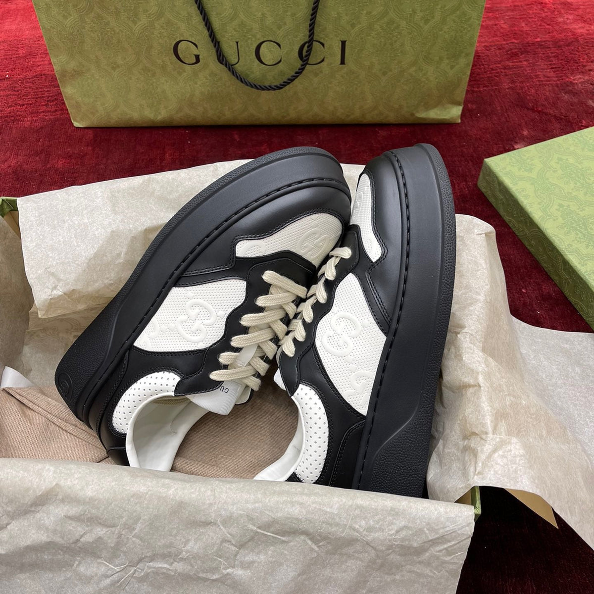 GG SUPREME TRAINERS