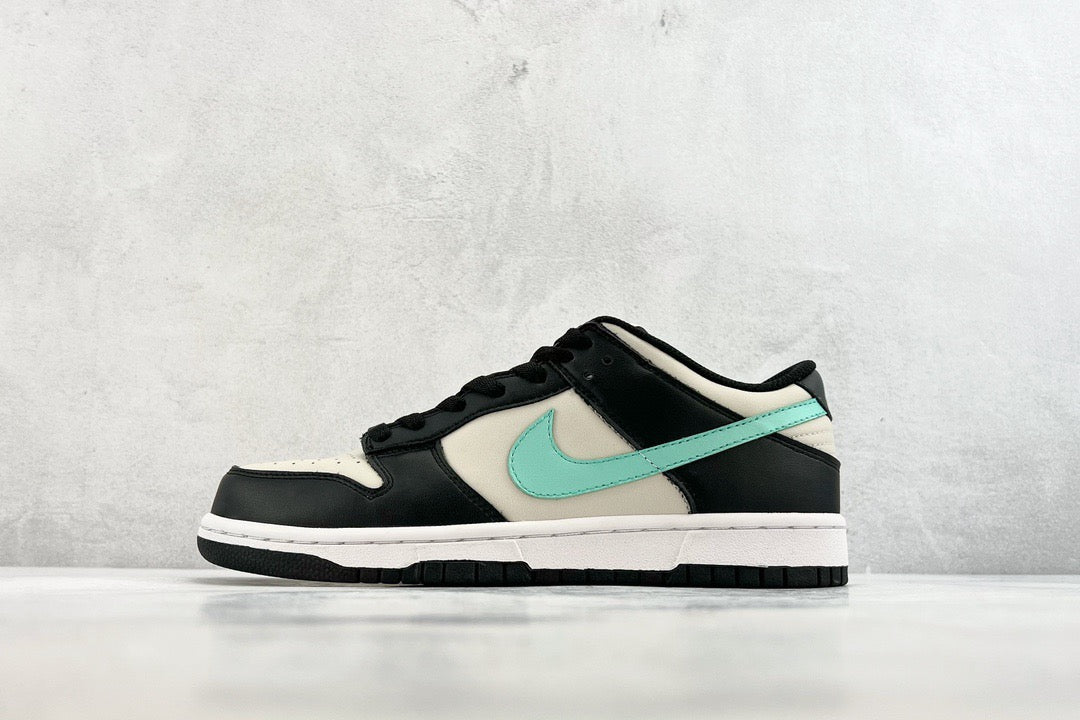 DUNK LOW TROPICAL TWIST