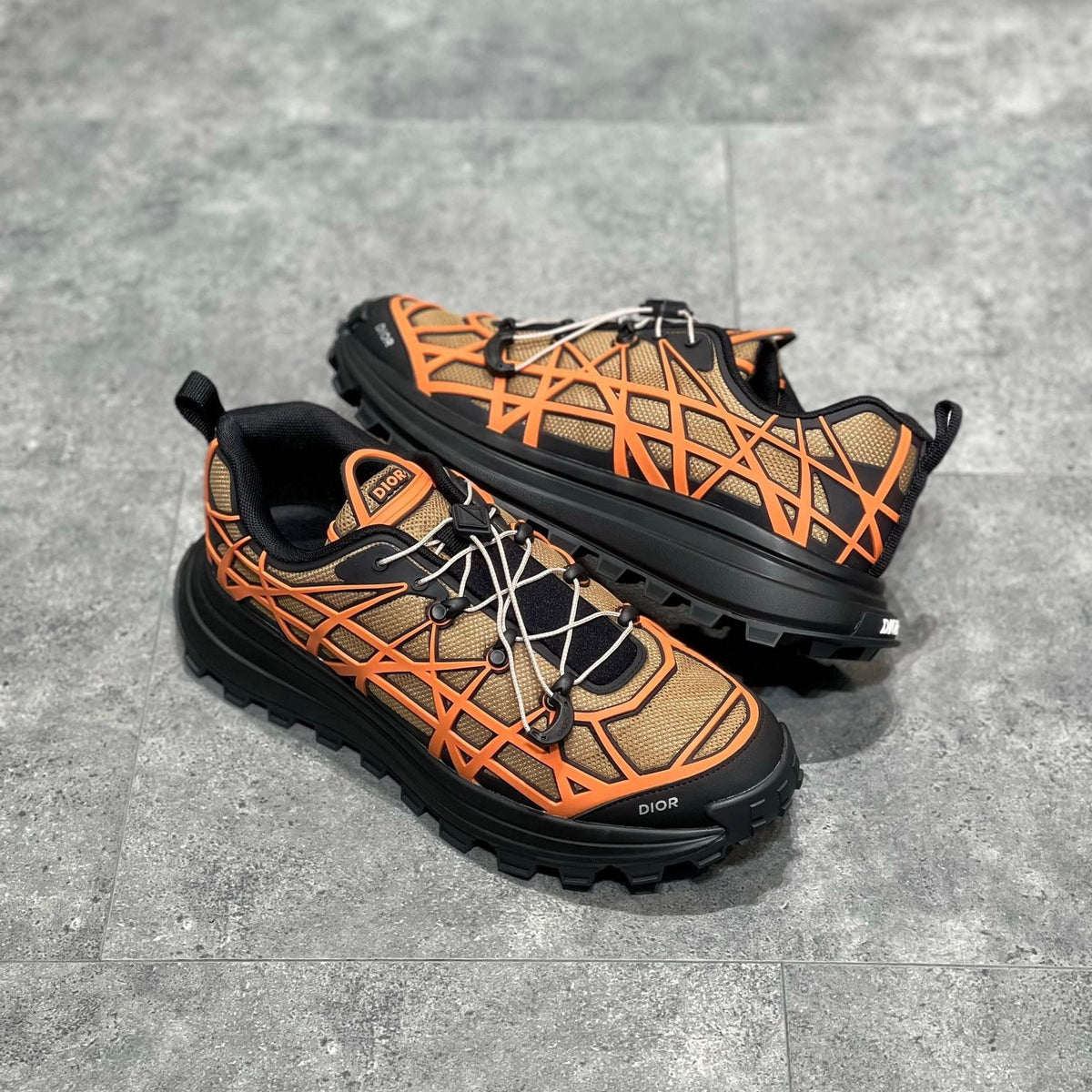 CD B31 TRAINERS