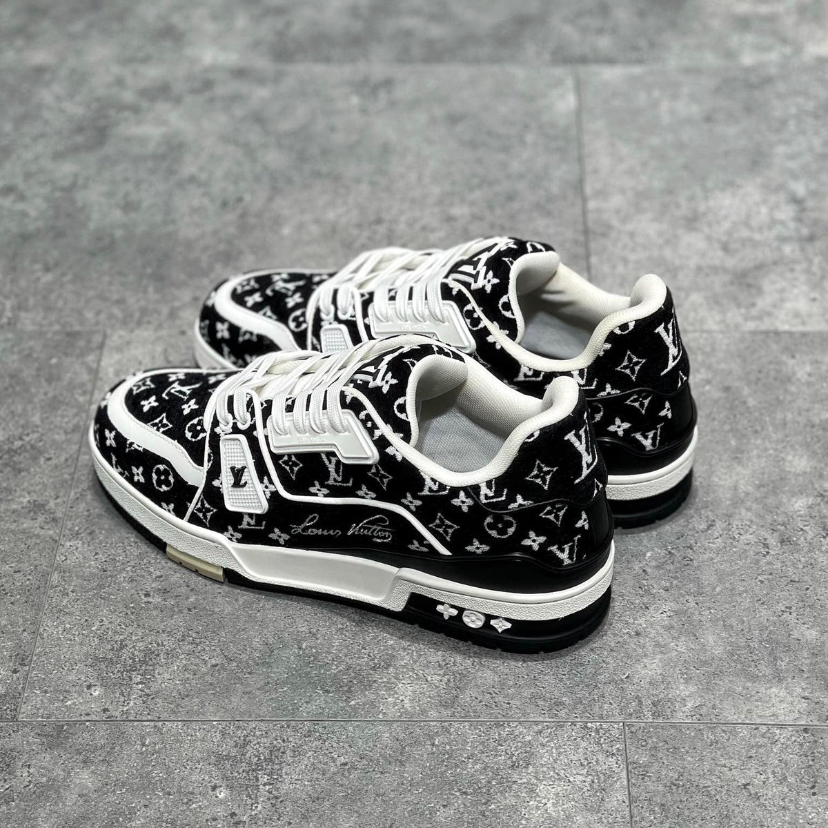 LOU TRAINERS