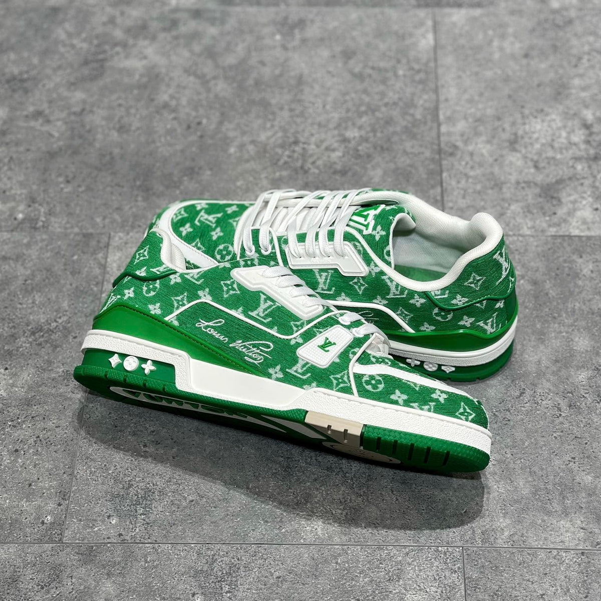 LOU TRAINERS