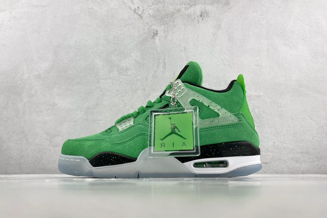 NIKE JORDAN 4