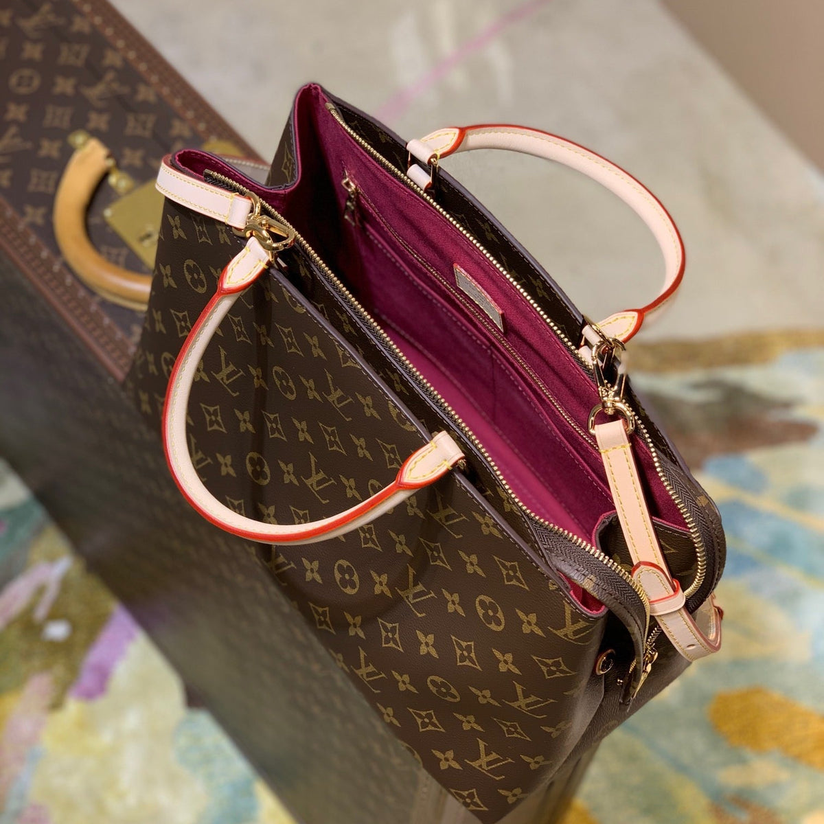 LOU GRAND PALAISE TOTE BAG