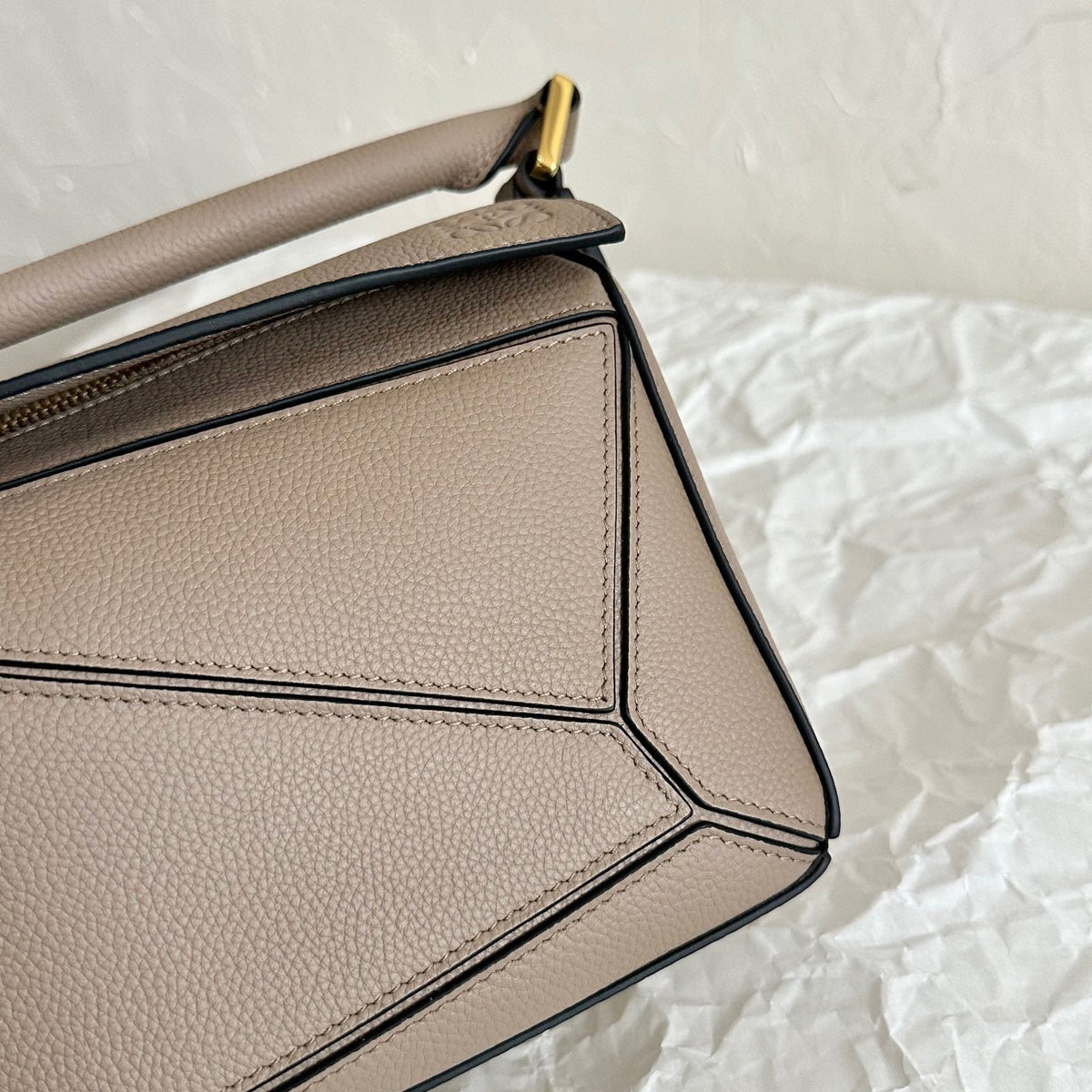 LOEW SMALL PUZZLE EDGE BAG