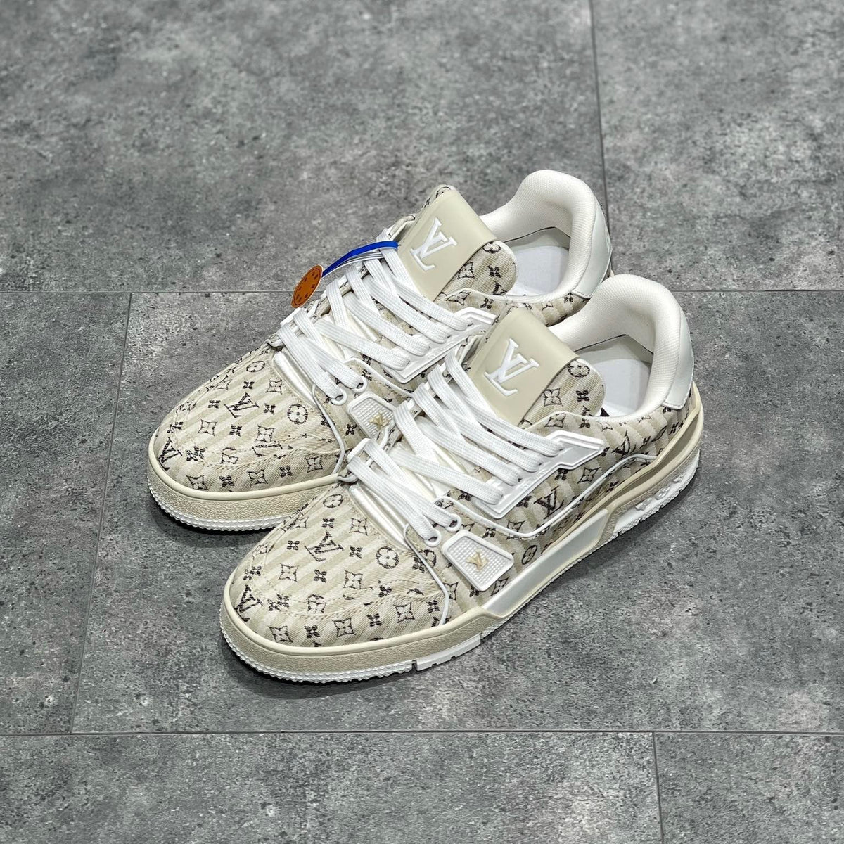 LOU TRAINERS