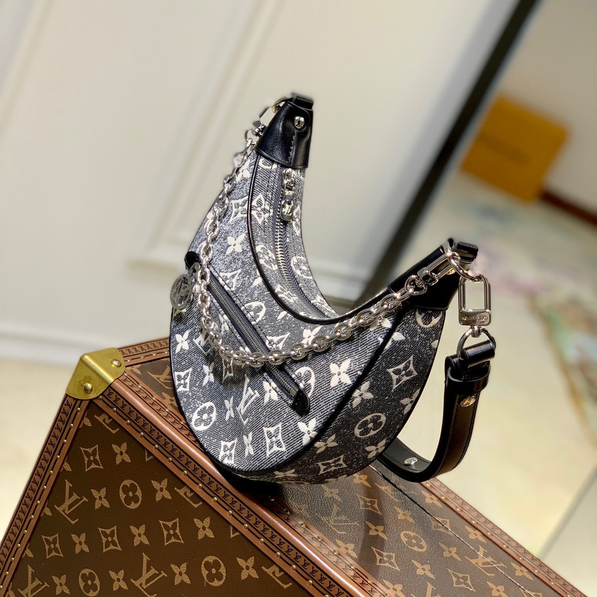 LOU LOOP BAG