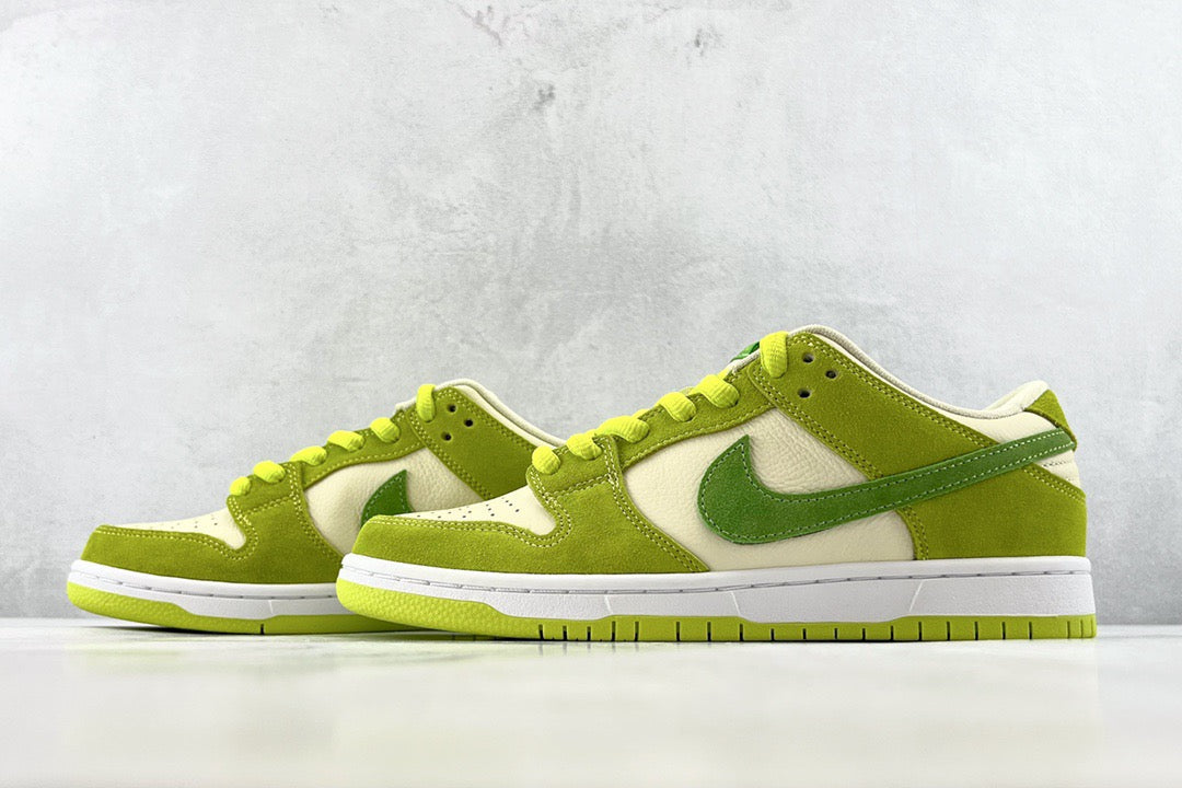 DUNK LOW GREEN APPLE