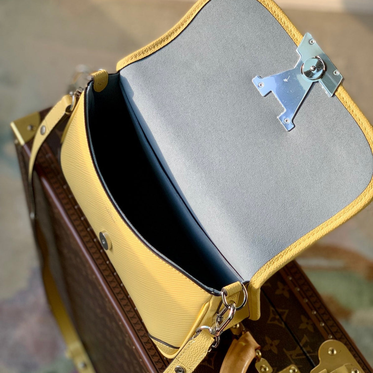 LOU BUCI BAG