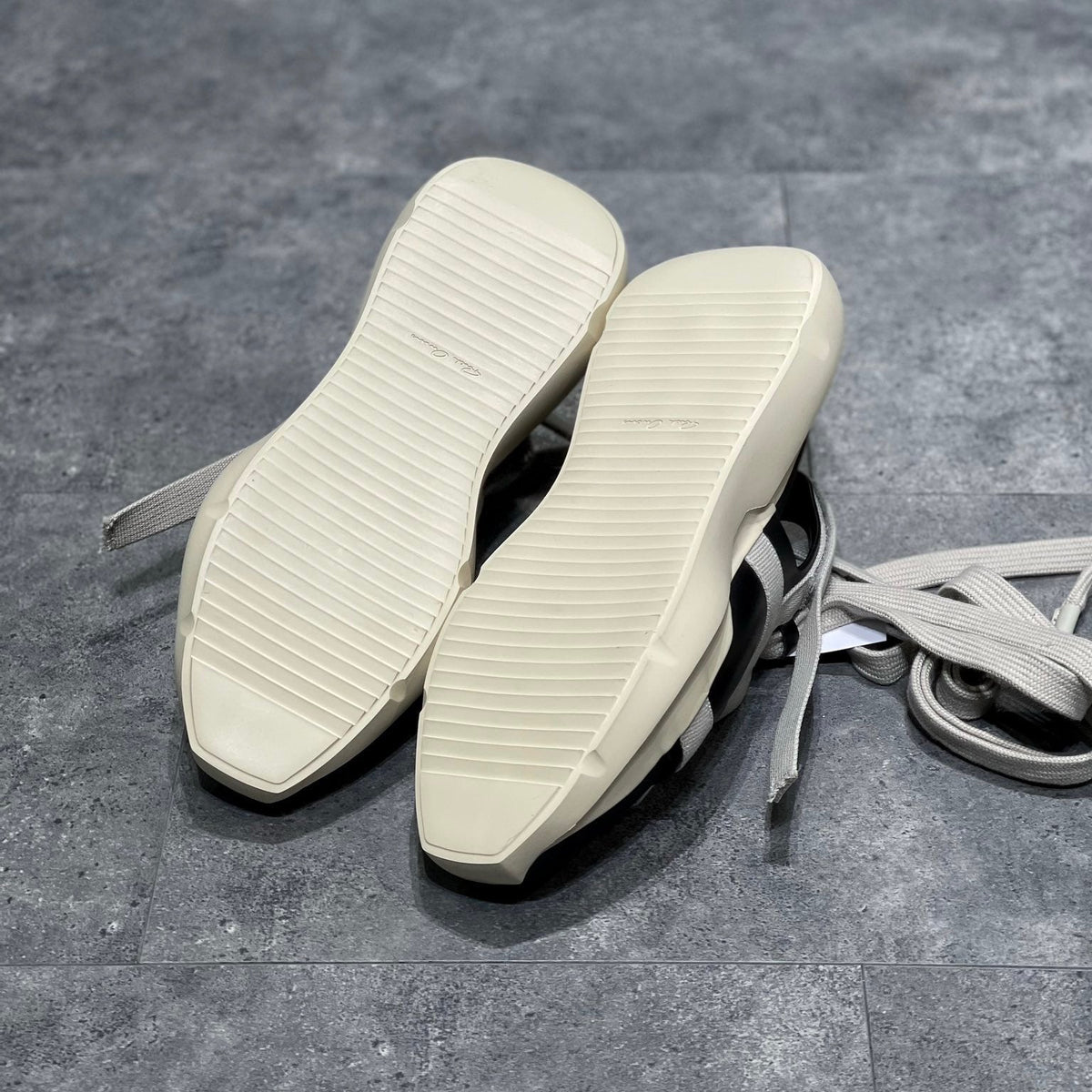 RICK O SNEAKERS