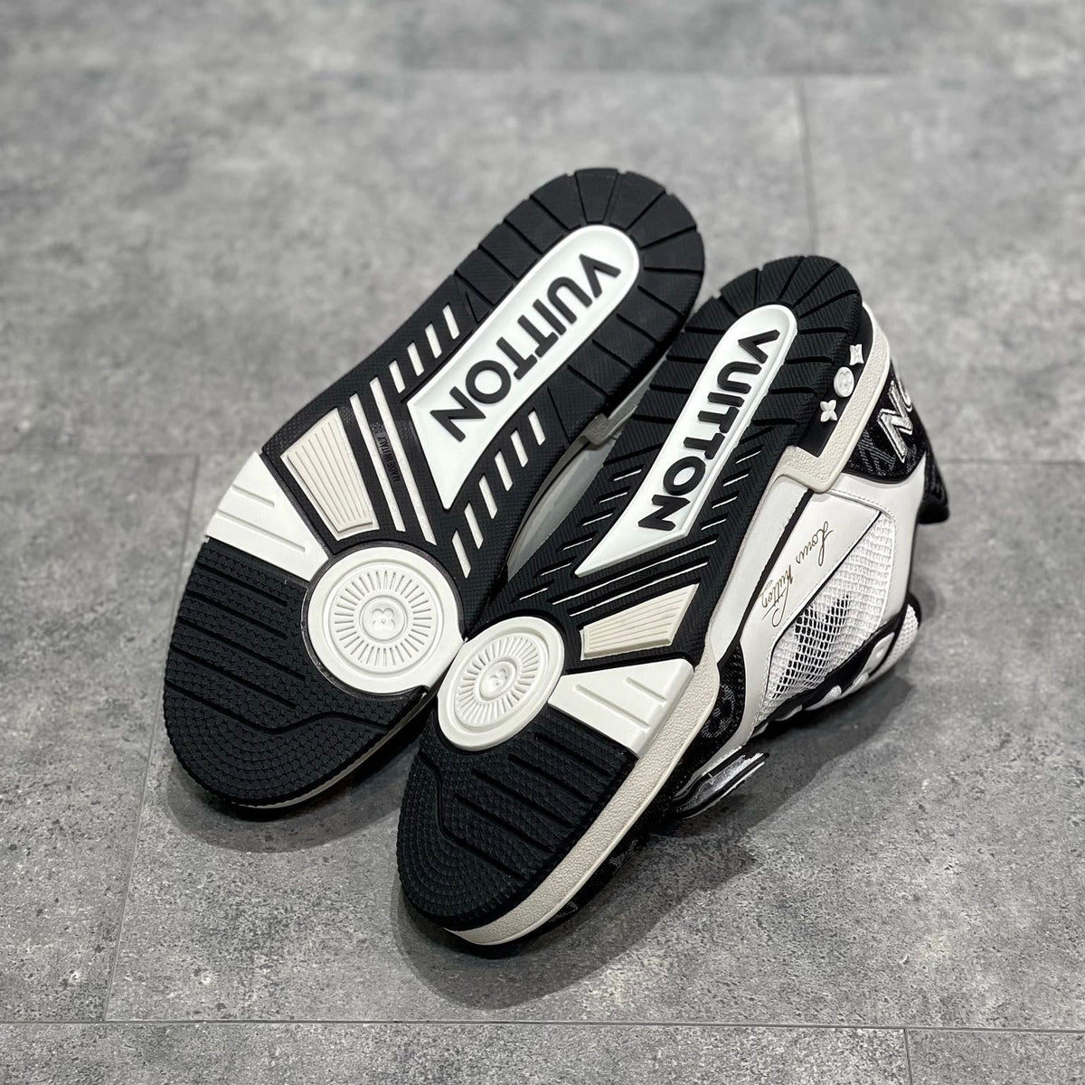 LOU TRAINERS