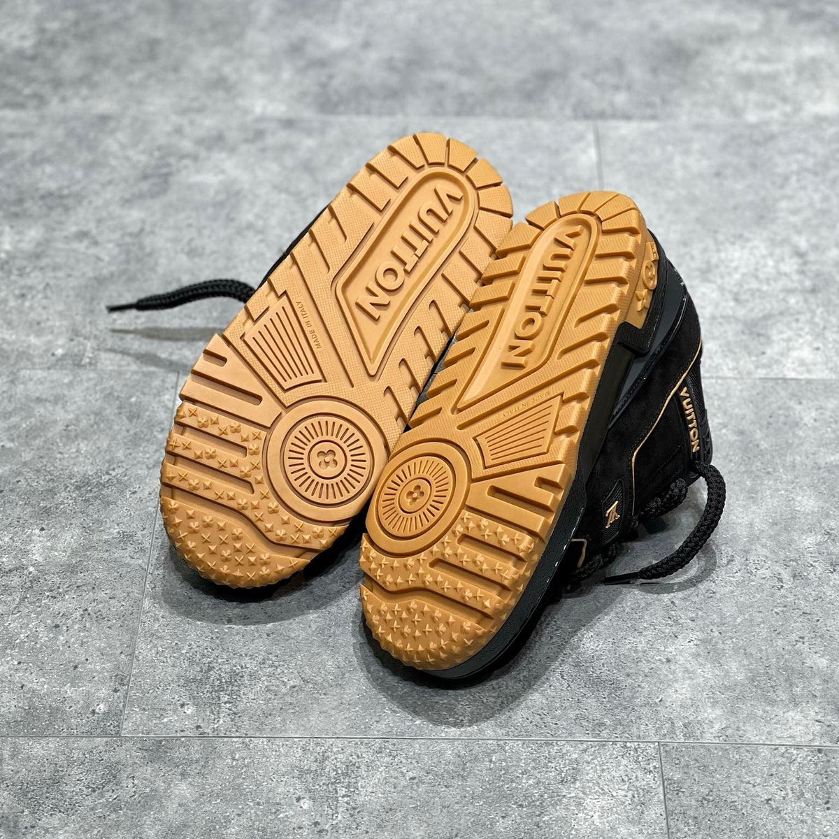 LOU TRAINERS