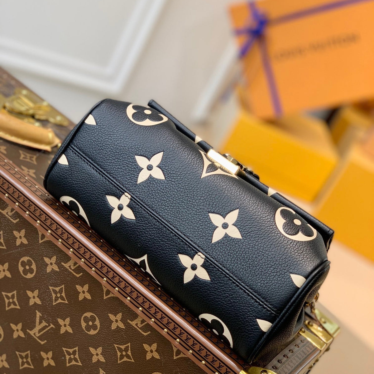 LOU FAVOURITE BAG